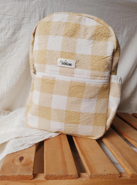 MOCHILA CUADROS MOSTAZA - comprar online