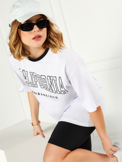 Camiseta Oversized California na internet