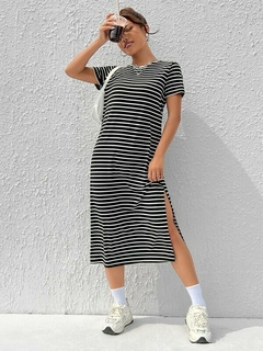 Vestido Feminina Listrado Com Coxa Dividida