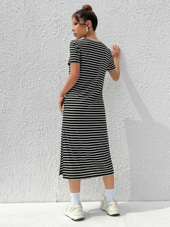 Vestido Feminina Listrado Com Coxa Dividida - comprar online