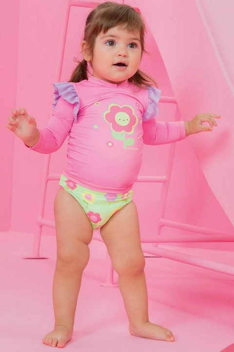 Conjunto de Blusa calcinha e chapéu em malha com ProteçaO UV50+ KUKIE