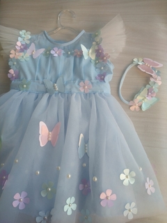 Vestido Jardim Azul + asa de borboleta na internet