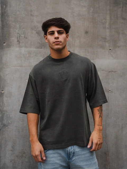 REMERA KANYE PLAIN LAUREL (05482)