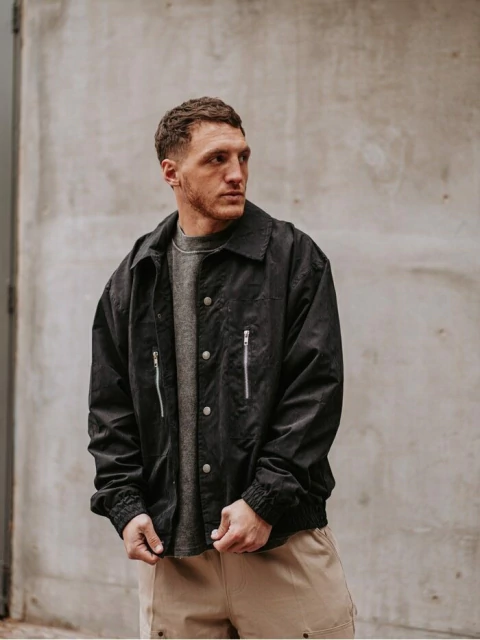 CAMPERA VALENCIA NEGRA (04806)