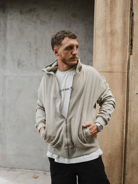 CAMPERA RUNAS VISON (05503)