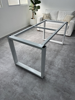Mesa "Aluche" Madera de Eucalipto 150x80 B - Cuarenta Home & Deco