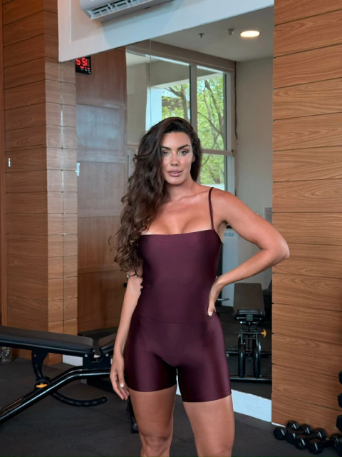 Macaquinho Active Cor Vinho - comprar online