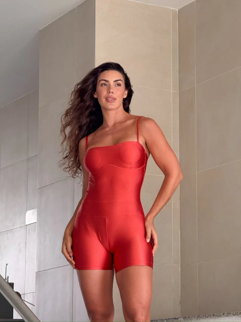 Macaquinho Fitness Laranja Cítrico com Bojo Removível e Alças Reguláveis – Conforto e Performance - comprar online