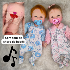 Boneca com caixa de som, cabelos e olhos abertos - comprar online