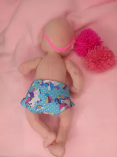 Bebê tamanho prematuro extremo 30 cm (feto)