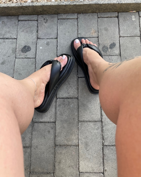 Flat Rafaela Preta