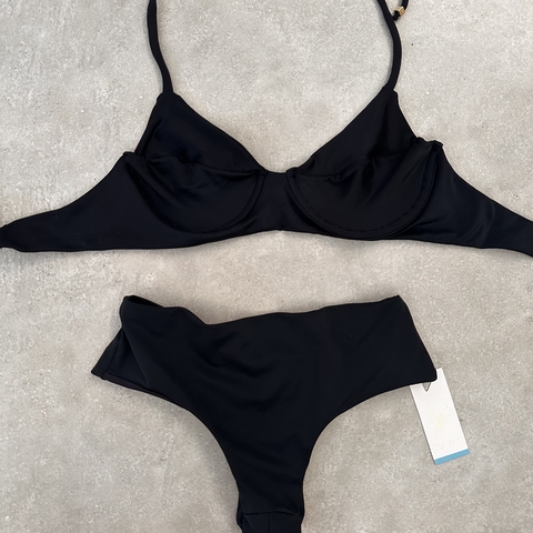 Biquíni Divina Preto Hot Pants