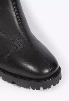 Bota Salto Médio Tratorada Bold Preta na internet