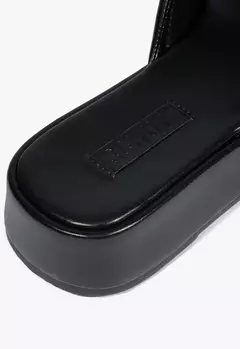 Chinelo Plataforma Preto