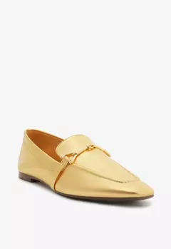 Sapato Mocassim Couro Enfeite Dourado - LUAR