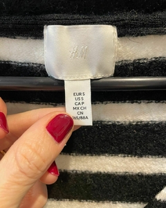 Sweater escote V H&M - Gardenia Style