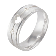 Aliança O44590 6mm Reta/Frisos retos/Coração vazado/Anatômica com Zircônias em Prata 950