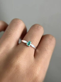 Anel Zircônia Gota Verde Esmeralda Colombiana 5x3mm