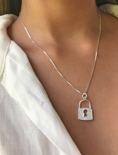 Colar Cadeado Cravejado Luxo