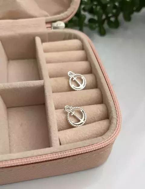 Pingente Medalha Âncora Vazada 11mm