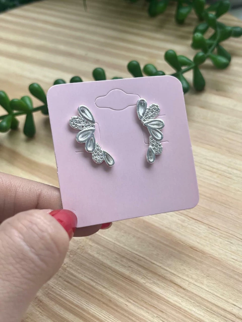 Brinco Trabalhado Cravejado 23x9mm