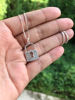 Colar Cadeado Cravejado Luxo - comprar online