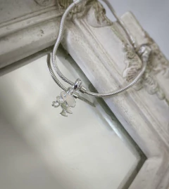 Berloque Barbie Liso na internet