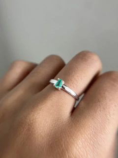 Anel Zircônia Gota Verde Esmeralda Colombiana 5x3mm - comprar online