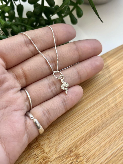 Colar Cobrinha Cravejada 13mm 40cm