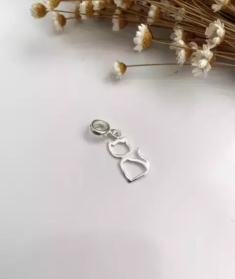 Berloque Gatinho Vazado 11mm