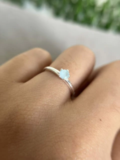 Anel Solitário Zircônia Azul Fusion 4mm na internet