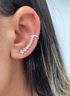 Brinco Furo e fake Zircônias Cristais Luxo