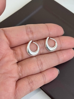 Brinco Gota Estilosa 15x12mm - comprar online