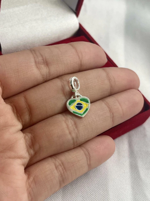 Berloque Coração Brasil Resinado