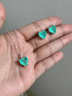 Conjunto Brincos + Colar Coração Zircônia Verde Esmeralda 10mm 45cm Luxo