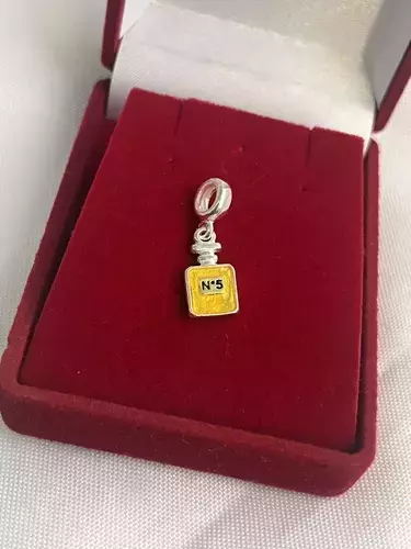 Berloque Perfume N5 Resinado Dupla Face