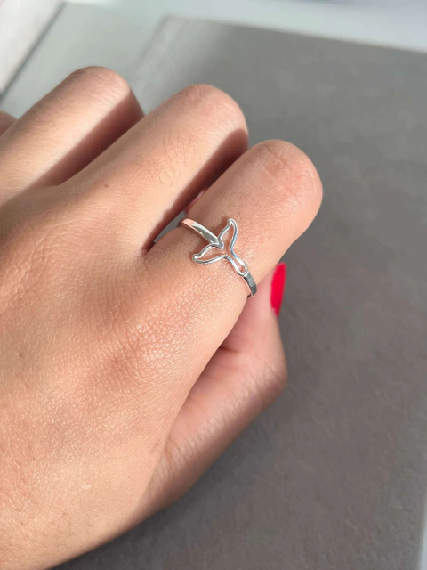 Anel Cauda de Baleia Vazada