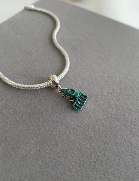 Berloque Colheitadeira Verde Resinada