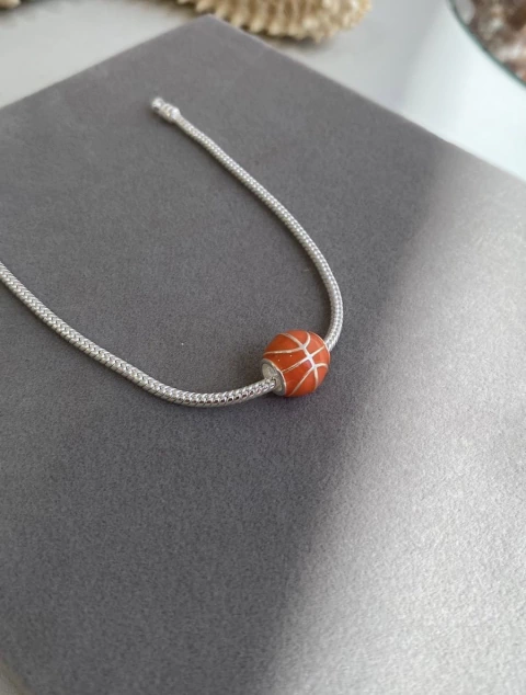 Berloque Separador Bola de Basquete Resinada