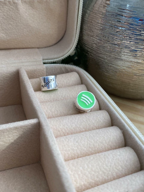 Berloque Separador Spotify Resinado