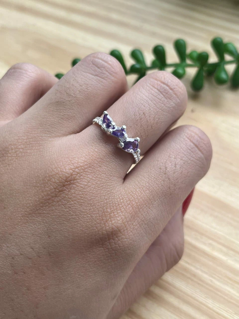 Anel Zircônias Ametista Cravejado Luxo