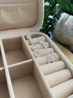 Berloque Letra Cravejada Cristal na internet