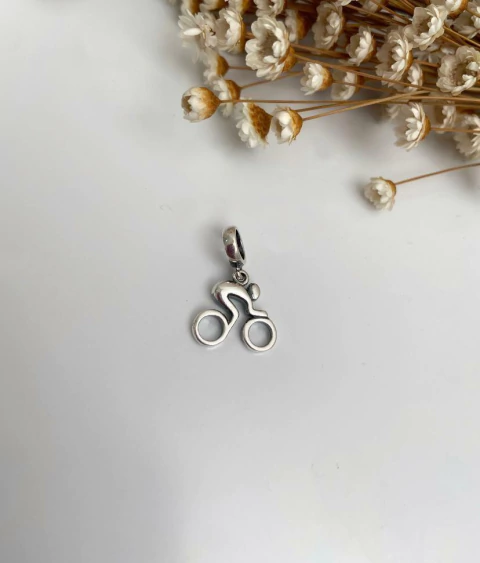 Berloque Ciclista Envelhecido 11x13mm