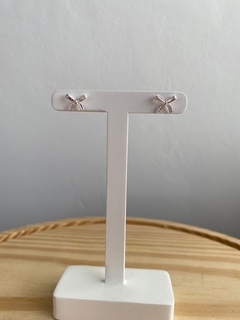 Brinco Laço Com Microzirconias na internet