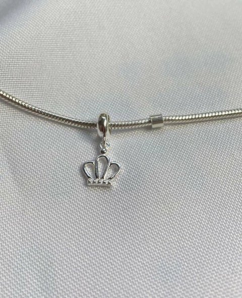 Berloque Coroa Vazada Lisa