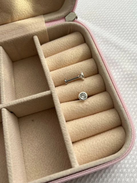 Piercing Ponto de Luz Zircônia 5mm em Aço Inoxidável