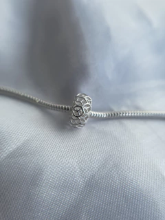 Berloque Separador Detalhes Vazados 6mm - comprar online