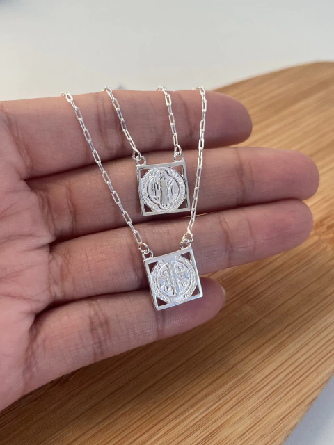 Escapulário São Bento Dupla Face 12mm na Cartier 70cm - comprar online