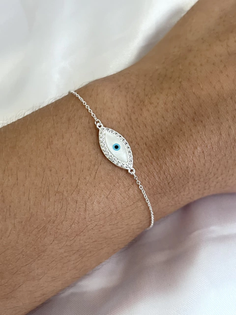 Pulseira Olho Grego em Madrepérola Cravejada 17cm + 5cm de extensor - comprar online