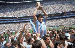 Cuadro Maradona en internet